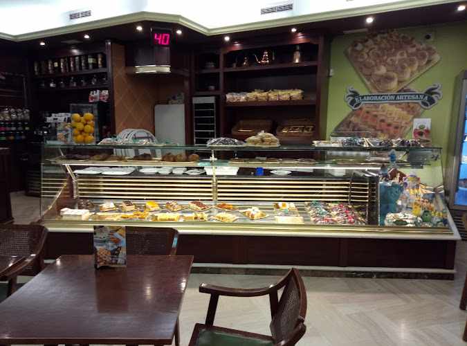 Fotografia tomada fuera de Hornos San Ramón SL - Pastelería en Huelva, Huelva