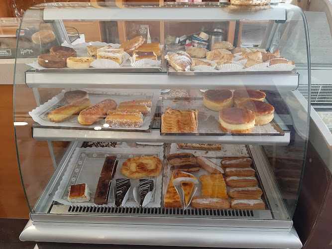 Fotografia tomada fuera de Pastelería Heladería y Cafetería Bar Nacar - Pastelería en Hervás, Cáceres