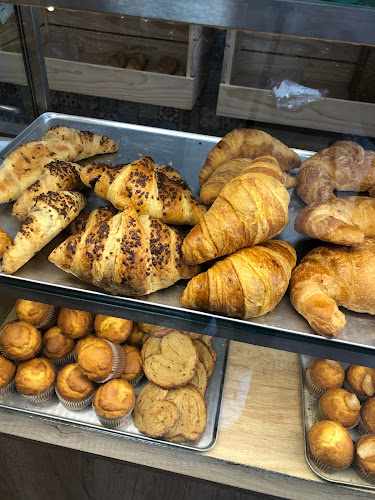 Fotografia tomada fuera de Madalenas Cordovilla - Panadería en Hellín, Albacete