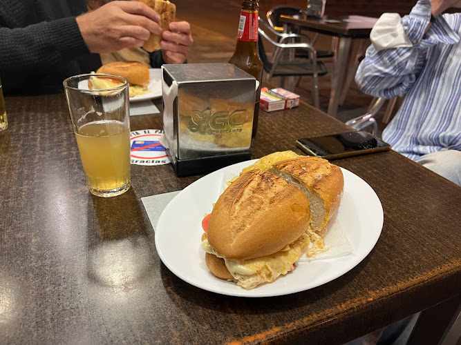 Fotografia tomada fuera de Cafetería Dulcería San Pedro - cafeterías en Güímar, Santa Cruz de Tenerife