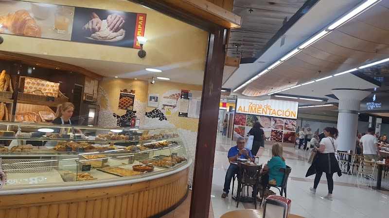 Fotografia tomada fuera de Mamipan - Panadería mayorista en GUALBA DE BAIX, Barcelona