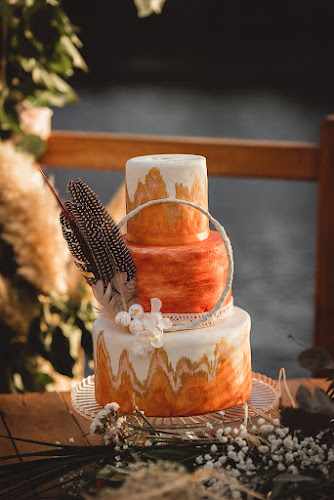 Fotografia tomada fuera de Irene Bakery - Pastelería especializada en tartas nupciales en Getafe, Madrid