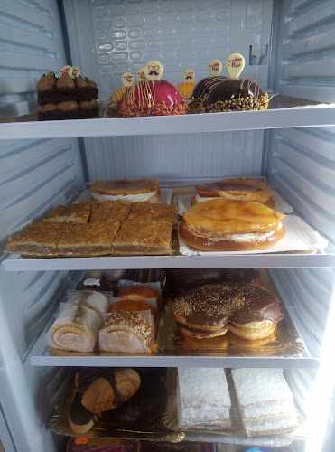 Fotografia tomada fuera de Panadería Polvillo - Panadería en Córdoba, Córdoba