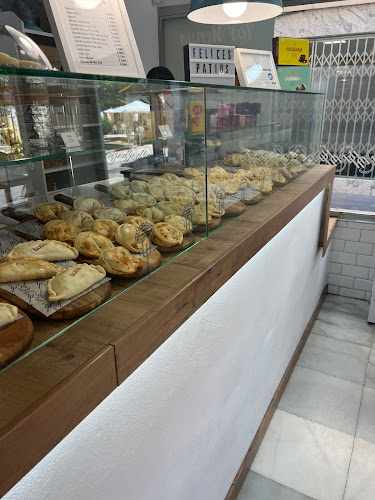 Fotografia tomada fuera de La Tranquera Solo Empanadas - Panadería en Córdoba, Córdoba