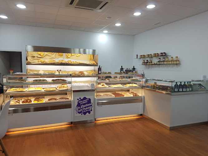 Fotografia tomada fuera de Panadería La Catalana, 1890 - Panadería en Córdoba, Córdoba