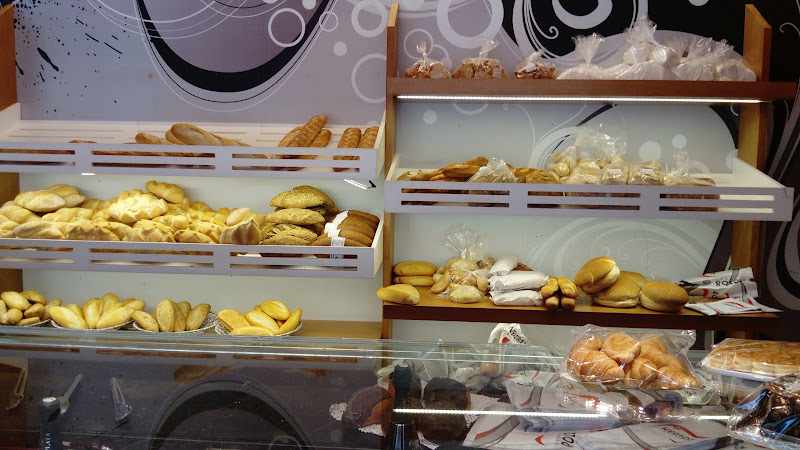 Fotografia tomada fuera de Pastelerías Roldán - Noreña - Pastelería en Córdoba, Córdoba