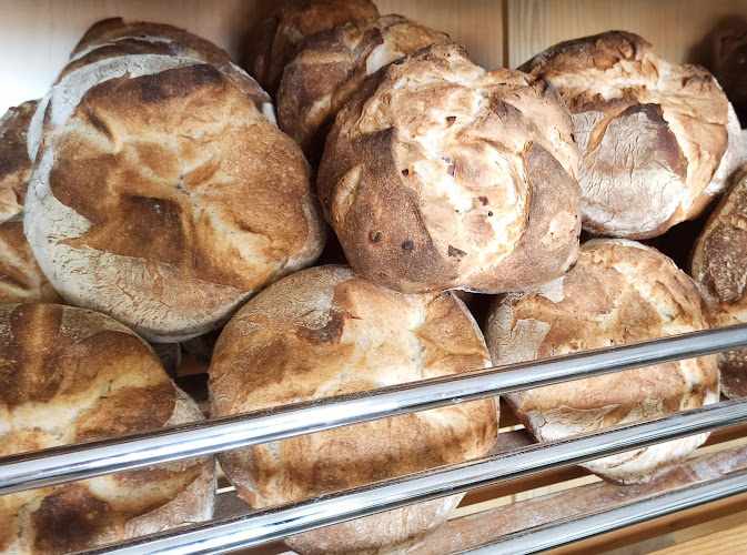 Fotografia tomada fuera de Panadería artesanal El Barrio - Panadería en Caudiel, Castellón