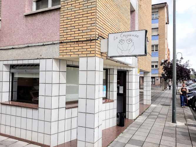 Fotografia tomada fuera de La Crujienta - Panadería en Aviles, Asturias