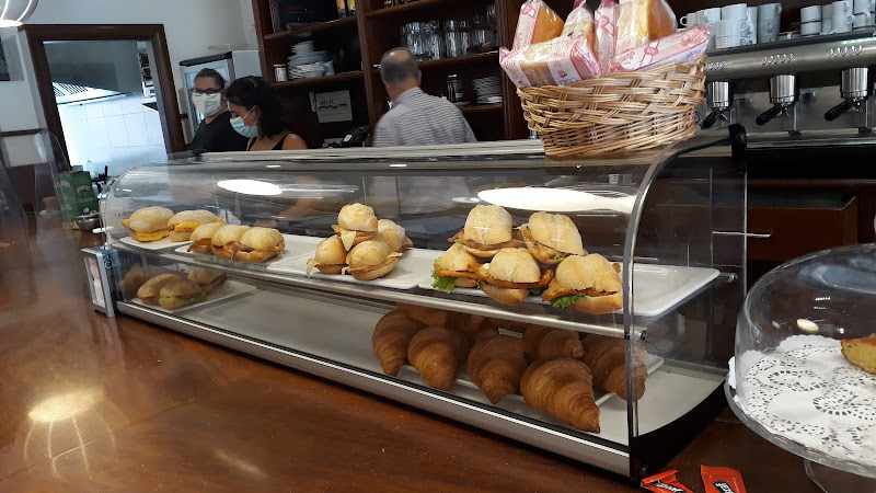 Fotografia tomada fuera de Santelmo Restaurante Cafetería - Restaurante asturiano en Las Arenas, Asturias