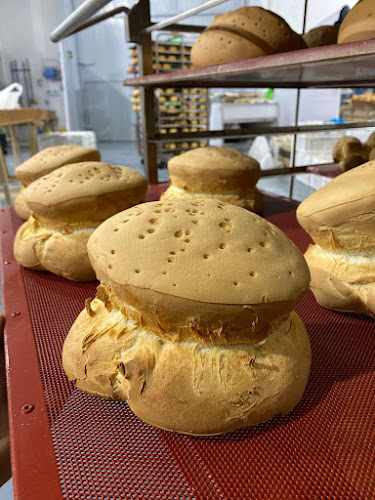 Fotografia tomada fuera de Panaderia Kiki Paula - Panadería en Carmona, Sevilla
