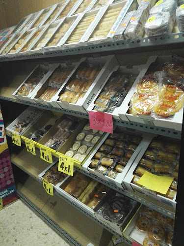 Fotografia tomada fuera de Polvillo - Supermercado en Carmona, Sevilla