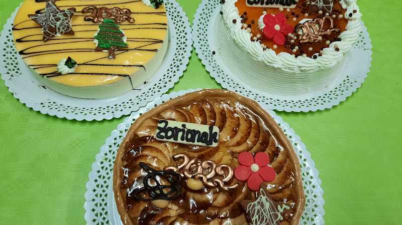 Fotografia tomada fuera de Goxoa Pasteleria Confiteria - Panadería en Bilbao, Vizcaya