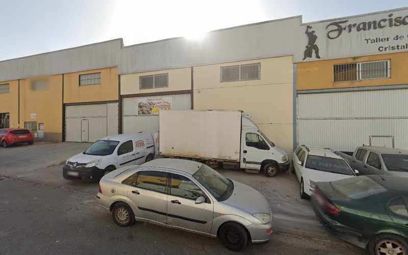 Fotografia tomada fuera de Industria De Pastelería Y Panadería San Cristóbal S L - Pastelería en Puente Genil, Córdoba