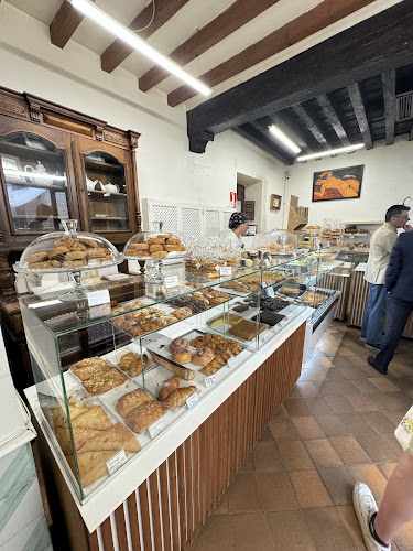 Fotografia tomada fuera de Panadería MasaMadre - Panadería en Toledo, Toledo