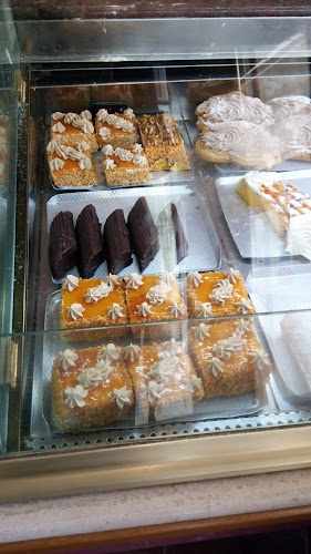 Fotografia tomada fuera de Pastelería MONDRAGON - Pastelería en Massamagrell, Valencia