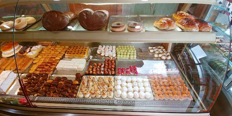 Fotografia tomada fuera de Obrador San Jorge - Pastelería en Toledo, Toledo