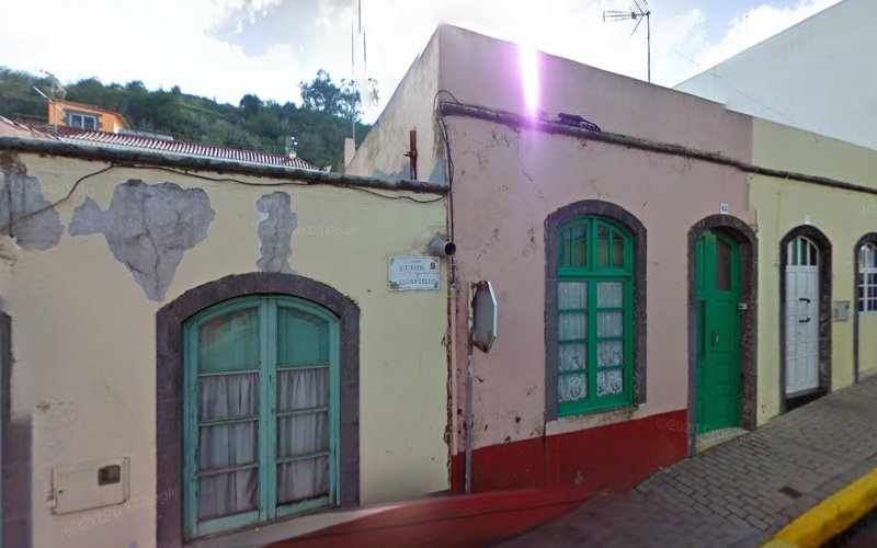 Fotografia tomada fuera de Panadería Hermanos González Pérez S L - Panadería en Valleseco, Las Palmas