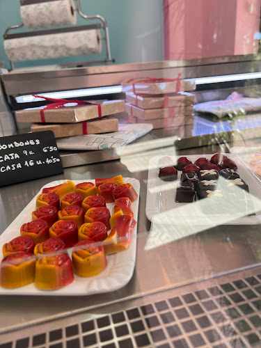 Fotografia tomada fuera de Dulces Komo - Pastelería en Toledo, Toledo