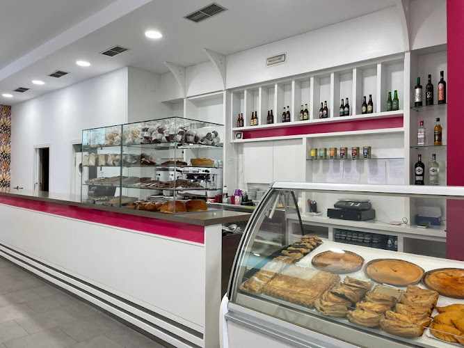 Fotografia tomada fuera de Cafeteria Pasteleria A Praza - Cafetería en A Illa de Arousa, Pontevedra