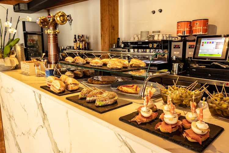 Fotografia tomada fuera de Restaurante Plaza - restaurantes en Gesaltza Añana, Álava