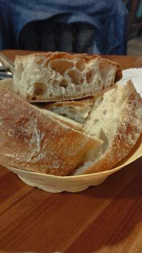 Fotografia tomada fuera de Panaderia A Mouta - Panadería en Marín, Pontevedra