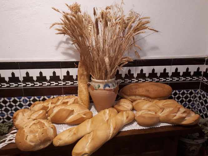 Fotografia tomada fuera de Panadería Guadalupe - Panadería en Guadalupe, Cáceres