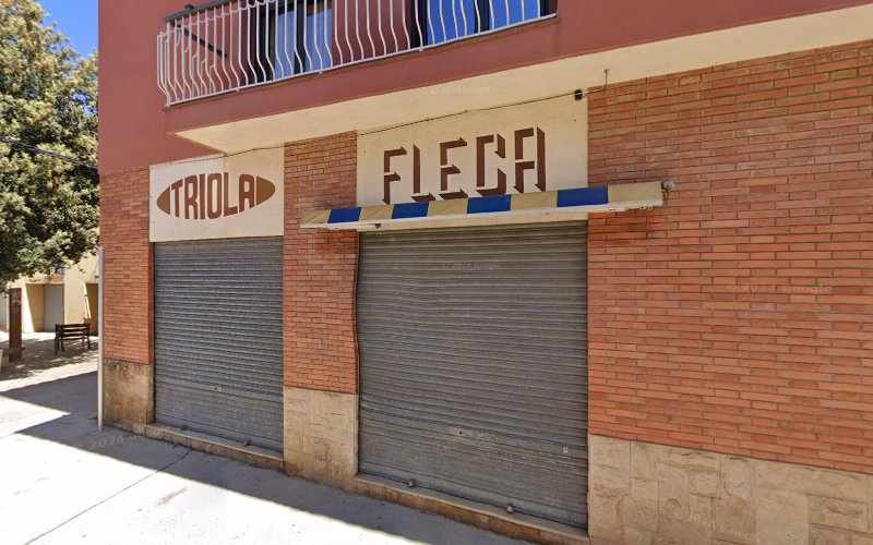 Fotografia tomada fuera de Fleca Triola - Panadería en Vilabertran, Girona