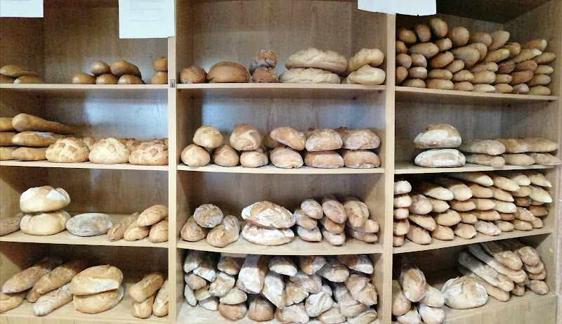 Fotografia tomada fuera de La Tiendita de Alma - Tienda de alimentación en Navatejera, León
