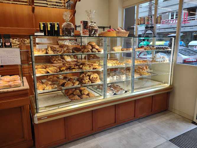 Fotografia tomada fuera de Confitería Asturias - La Masera - Pastelería en León, León