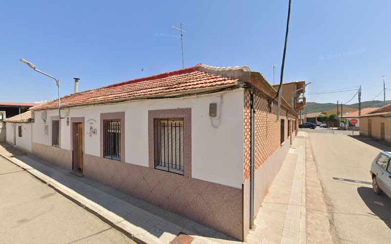 Fotografia tomada fuera de Panadería Picón - Panadería en Picón, Ciudad Real