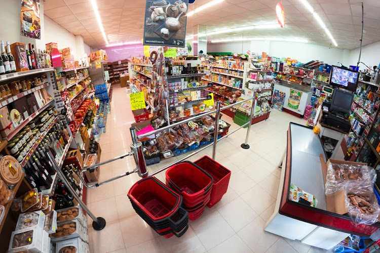Fotografia tomada fuera de Autoservicio Conchi - Supermercado en Cabezuela del Valle, Cáceres