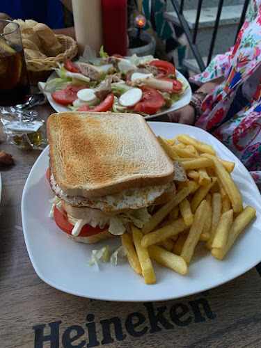 Fotografia tomada fuera de Velasco - cafeterías en Cabezón de Pisuerga, Valladolid