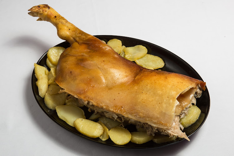 Fotografia tomada fuera de Comida para llevar - Catering Montemayor - Pastelería Santa Rosa de Lima - restaurantes en Baños de Montemayor, Cáceres