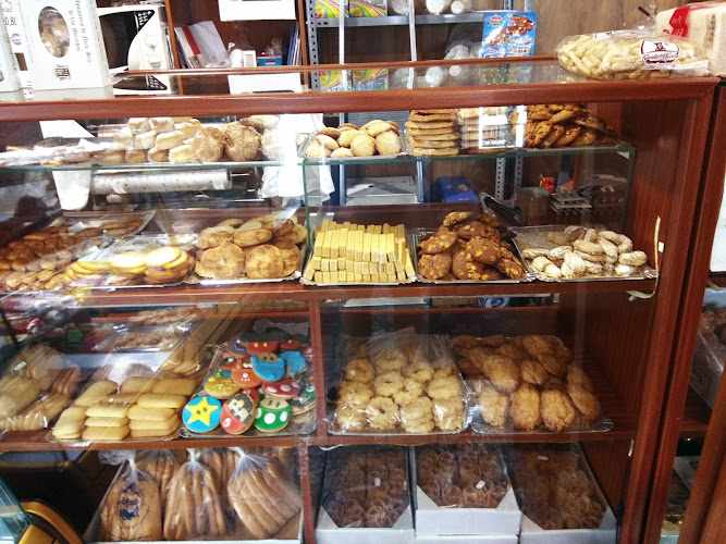 Fotografia tomada fuera de PASTELERÍA HELADERÍA Julita Monescillo FRUTOS SECOS. - Pastelería en Almodóvar del Campo, Ciudad Real