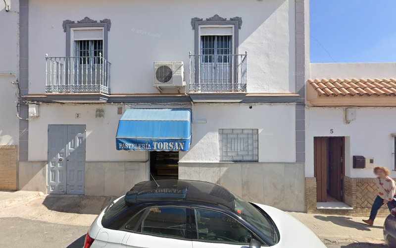 Fotografia tomada fuera de Torsan - Pastelería en Lebrija, Sevilla