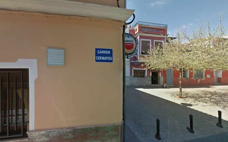 Fotografia tomada fuera de Forn De Pà José Antonio Garzo Ubeda - Forn de pa en L'Ènova, Valencia