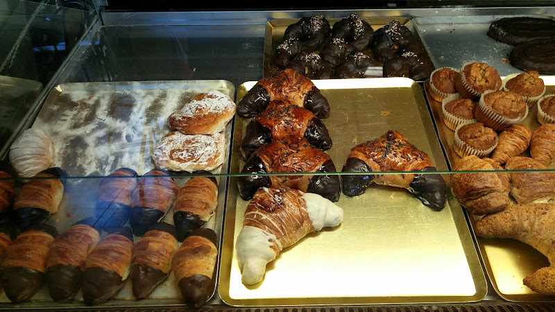 Fotografia tomada fuera de Cafeteria Pastisseria Panaderia Germans Marin - Pastisseria en L'Aldea, Tarragona
