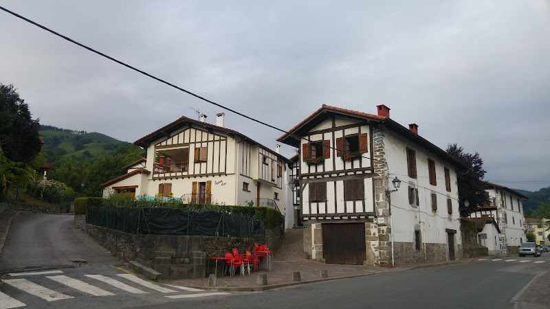 Fotografia tomada fuera de Ogiberri(wifi) - cafeterías en Lesaka, Navarra