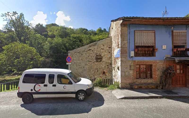 Fotografia tomada fuera de Roberto Briz Jiménez - Panadería en Entrago, Asturias