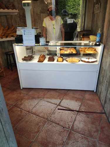 Fotografia tomada fuera de Panadería Agustín - Panadería en Fisterra, A Coruña