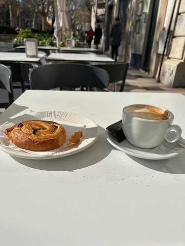 Fotografia tomada fuera de FLECA LA RAMBLA - Fleca majorista en Figueres, Girona