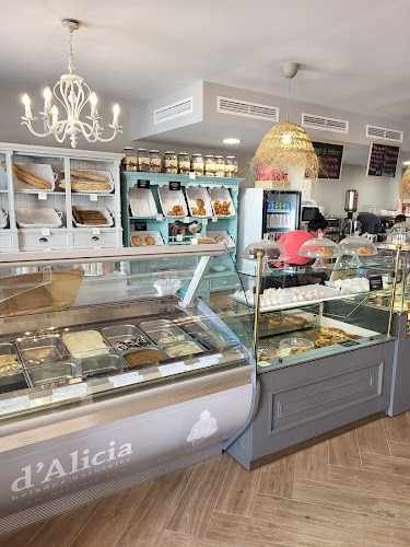 Fotografia tomada fuera de d'Alicia Café Casco Antiguo Estepona - Pastelería en Estepona, Málaga