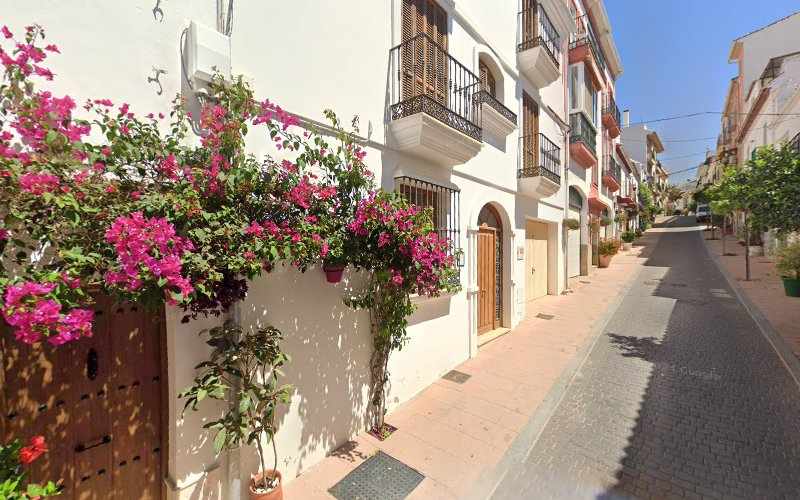Fotografia tomada fuera de El Rincón de los Postres - Bakery en Estepona, Málaga