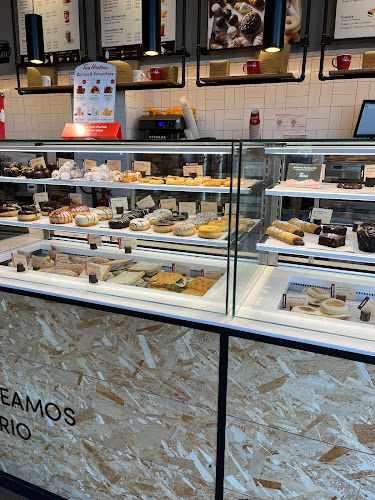 Fotografia tomada fuera de Tim Hortons - cafeterías en Pozuelo de Alarcón, Madrid