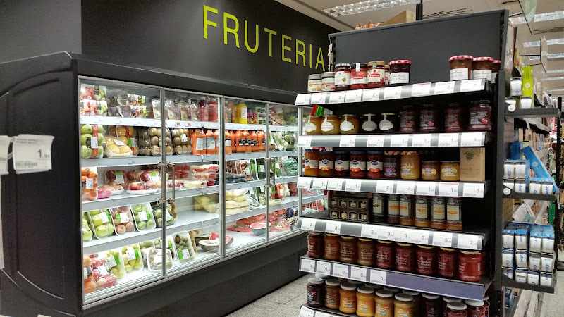 Fotografia tomada fuera de Supercor Exprés - Supermercado en Madrid, Madrid