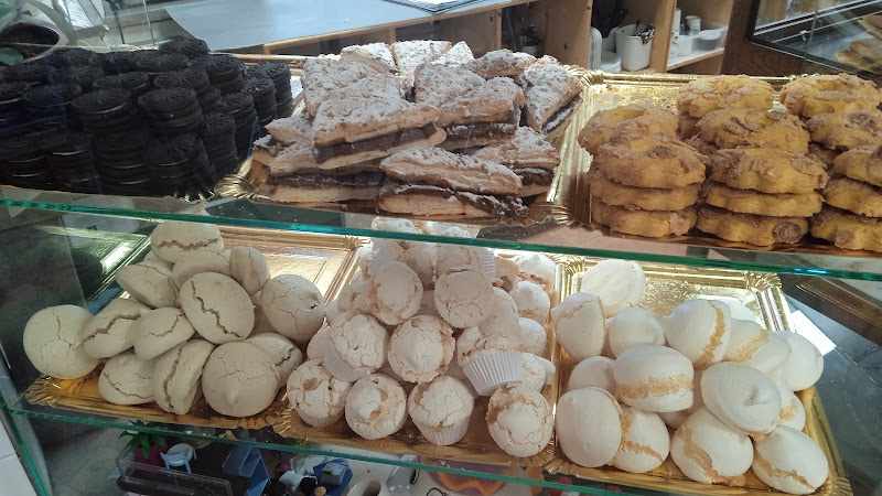 Fotografia tomada fuera de Cafetería Plaza de la Iglesia - Panadería en Chella, Valencia