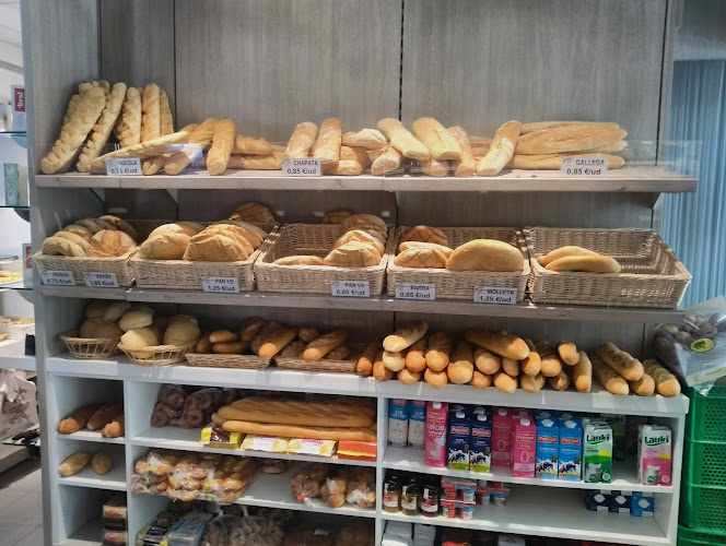 Fotografia tomada fuera de Panadería Aporpán - Panadería en Valladolid, Valladolid
