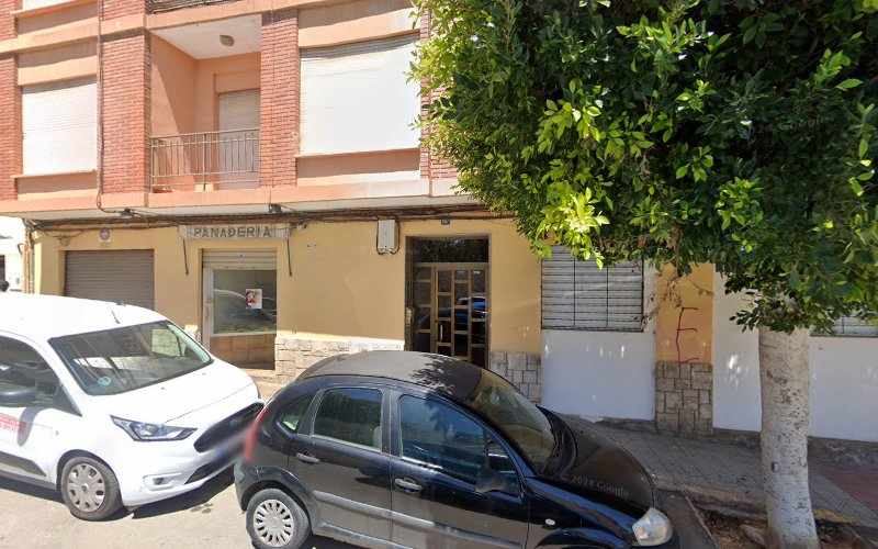 Fotografia tomada fuera de Panaderia Forn de Manolo - Panadería en Moncada, Valencia