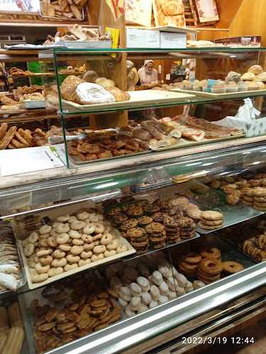 Fotografia tomada fuera de Horno Pastelería Ramos - Panadería en Mislata, Valencia