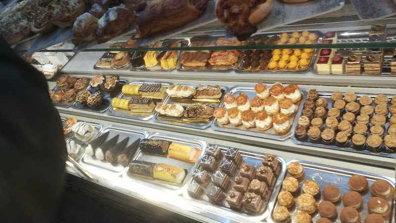 Fotografia tomada fuera de Dulces Rafa - Pastelería en Mislata, Valencia